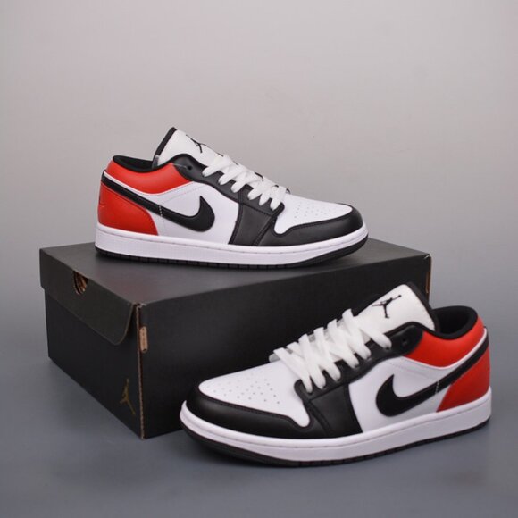 Jordan 1 Retro Low Black Toe - Picture 1 of 9